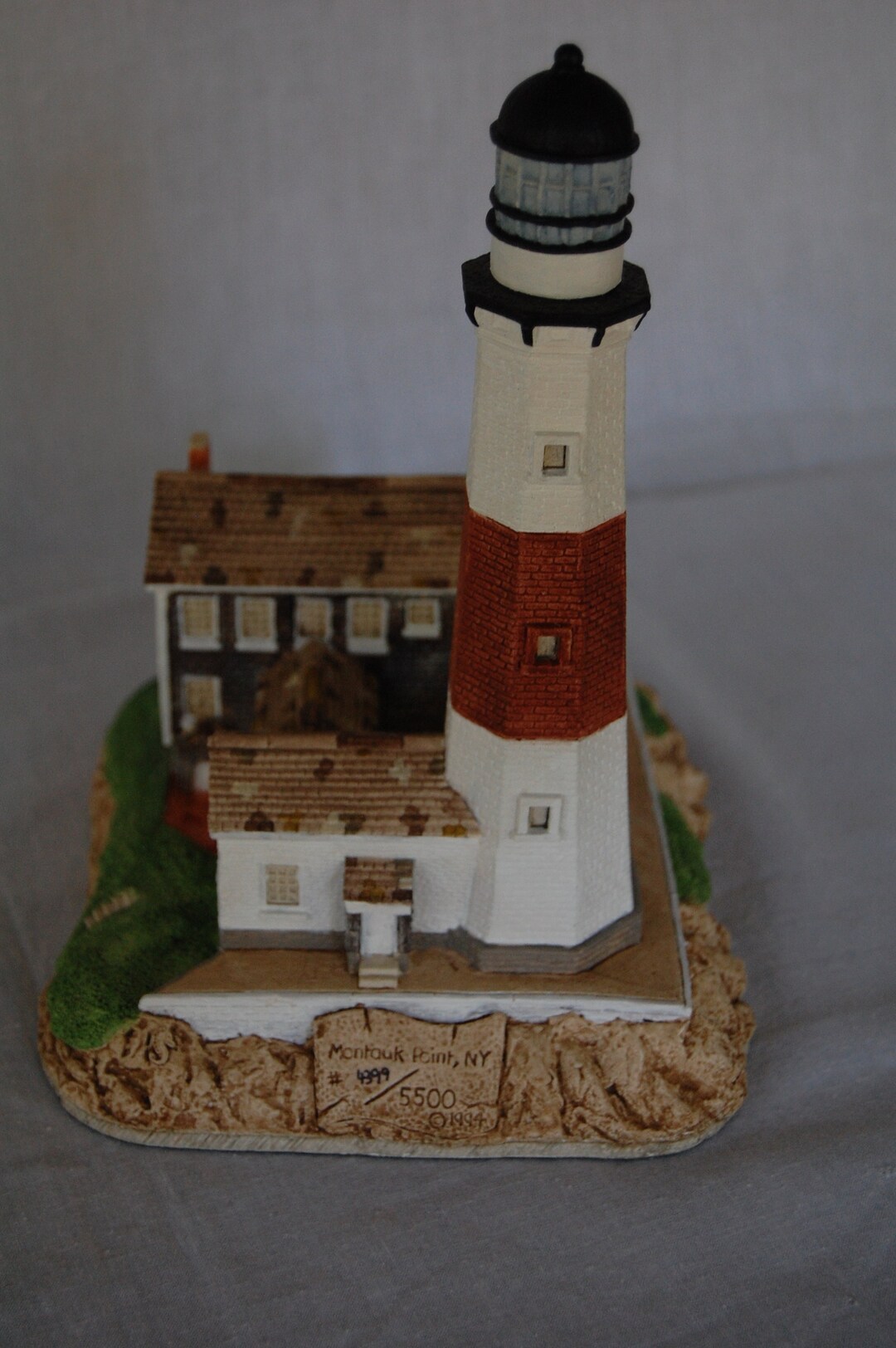 Vintage Harbour Lights Collectible Montauk Point, New York Replica