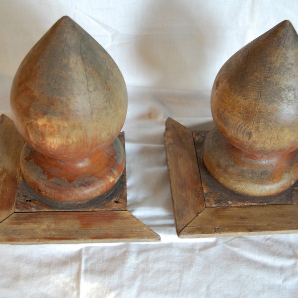 Vintage Pair of Architectural Salvage Wood Finials