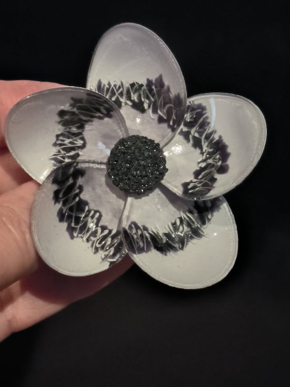 Broche Vintage En Résine - Occasion Bon État - Bijou Ancien Décoratif