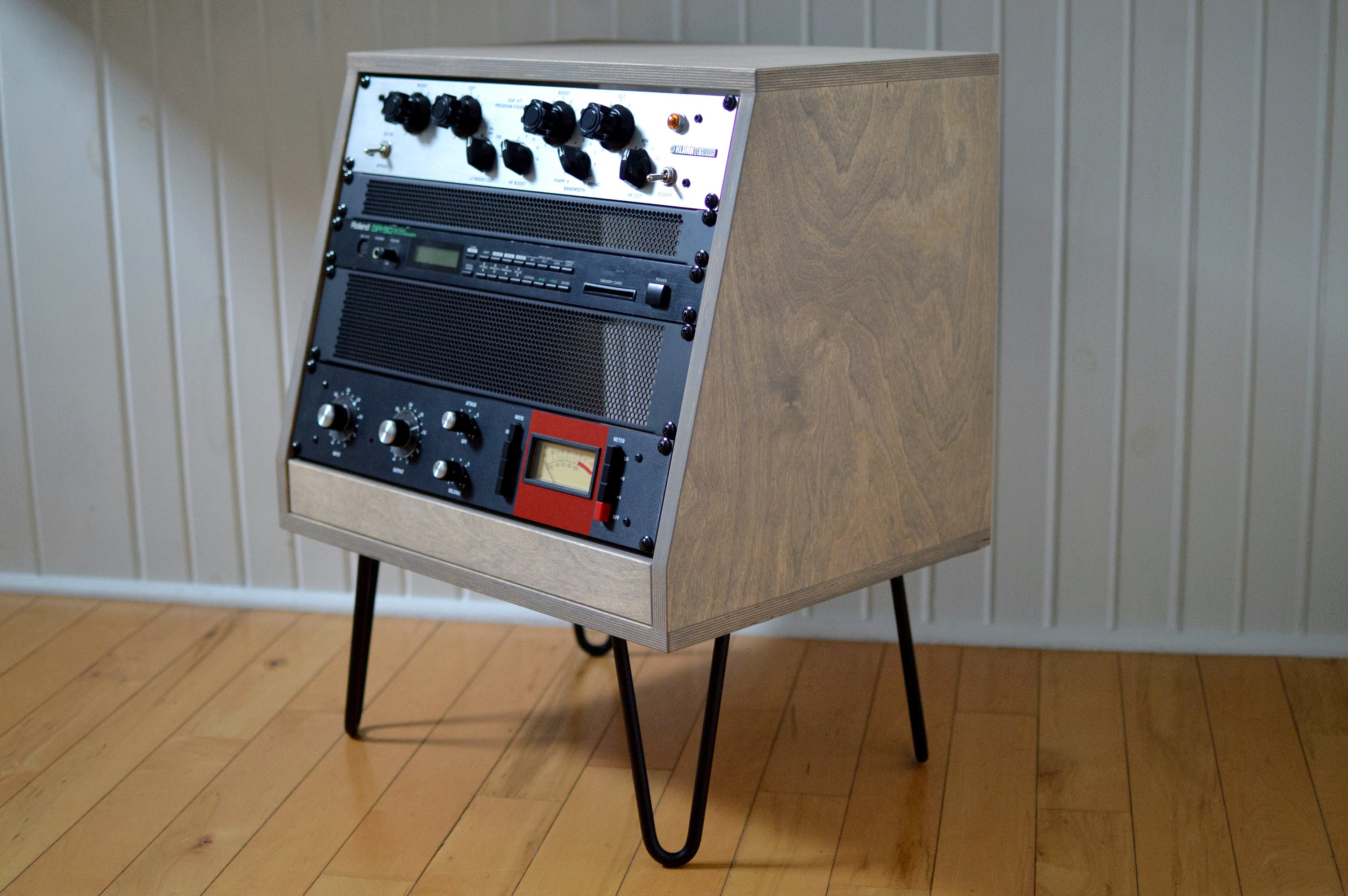 8U Studio Cabinet -slanted | Audio Rack | Recording Studio