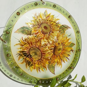 Sunflower Suncatcher – Hand Painted Stained Glass Wall Hanging – Bright Floral Window Art – Yellow Summer Decor – Gift for Nature Lovers