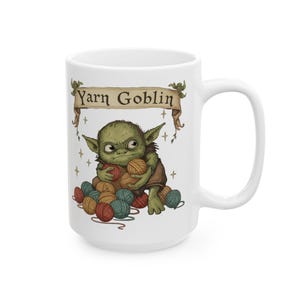 Mug lutin en fil de fer | Tasse en céramique de 15 oz avec un joli lutin au crochet et du fil, tasse amateur au crochet, tasse à café en tricot, récupérateur de fil image 4