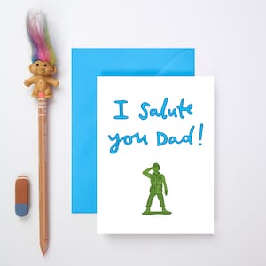 Carte drôle de fête des pères | Je vous salue papa petit soldat cartes de vœux | Carte humoristique pour les papas militaires ou les figures paternelles | Carte de jeu de mots militaire