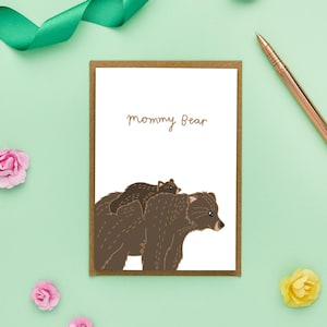 Cartão fofo para o Dia das Mães | Ilustração da mamãe ursa | Mãe e bebê urso | Cartão de aniversário doce para a mãe | Primeiro dia das mães da mãe