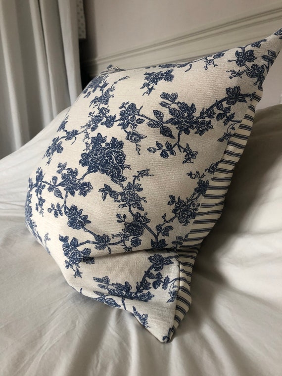 Blue floral cushion cover French 