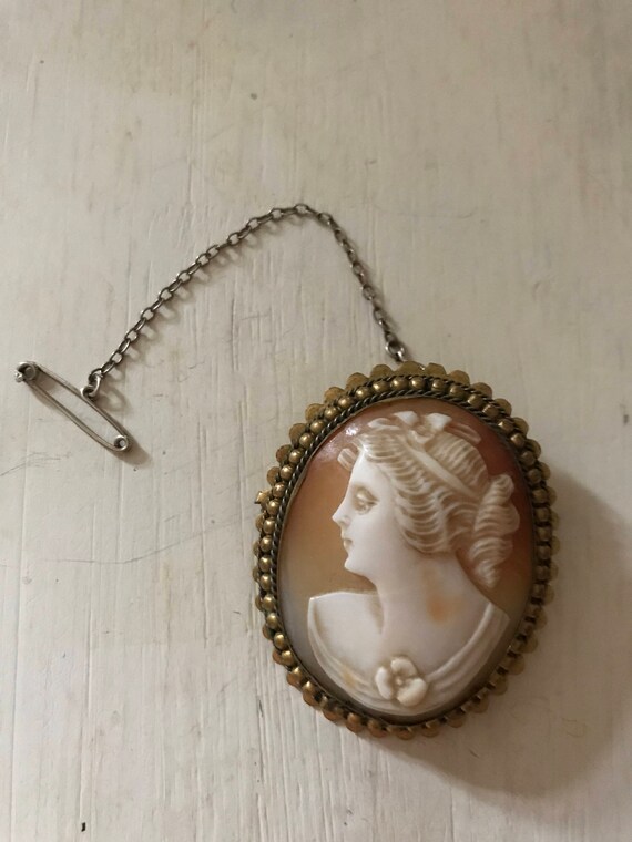 Vintage cameo brooch - Antique cameo - shell cameo