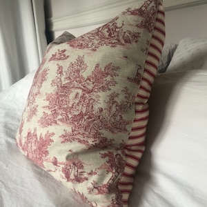 French country pillow covers, farmhouse cushions, French vintage sham, Red toile de jouy cushion cover, decorative pillow, vintage decor