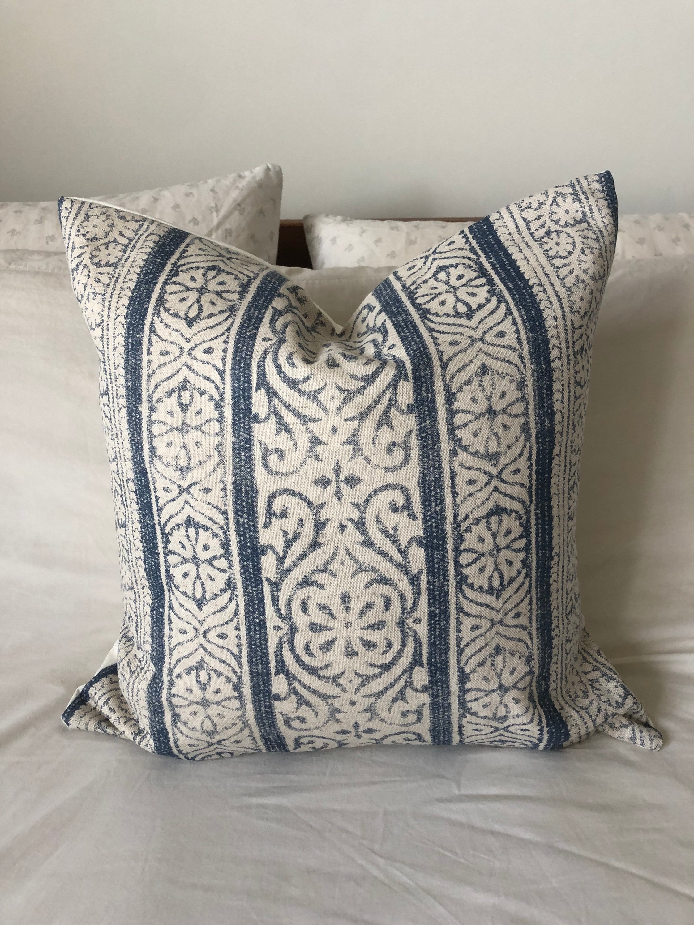Vintage Grey Toile Cushion CoverFrench 50x50cm Designer Linen Cushion Vintage Grey Toile Cushion CoverFrench 50x50cm Designer Linen Cushion