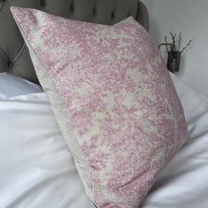 French country pillow cover, vintage linen bedding, pink toile de jouy, french linen bedding, farmhouse decor, vintage decor, pink cushions