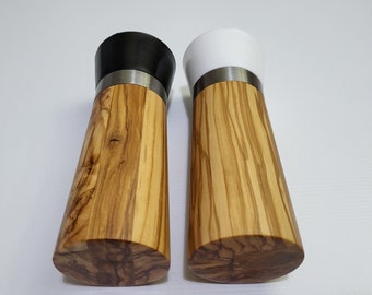 Set of 2 Medium Grinders for Salt and Pepper from Olive Wood with ceramic mechanism - Perfect Gift - Black and White