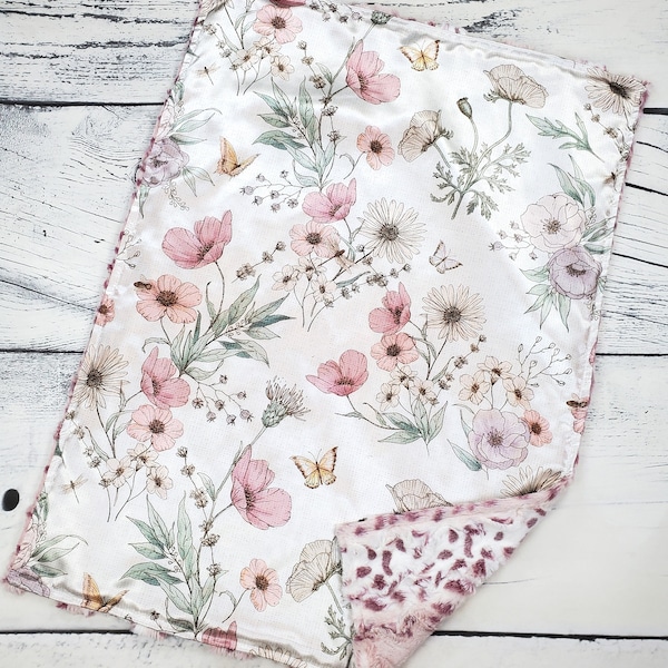 Satin Flower Blanket - Satin Baby Blanket - Flower Nursery - Pink Flower Blanket - Flower Minky Blanket - Floral Nursery - Floral Baby Gift