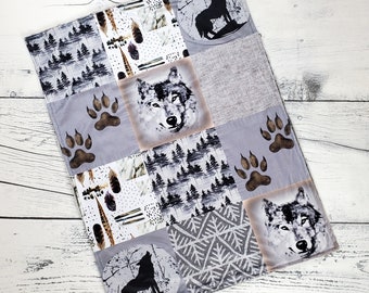 Couverture de bébé loup - couverture des bois - chambre de bébé loup - cadeau bébé loup - couverture Minky - couverture pour tout-petits loup - couverture adulte loup - lit de bébé loup