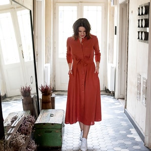 Long linen dress with buttons, collar and belt image 6