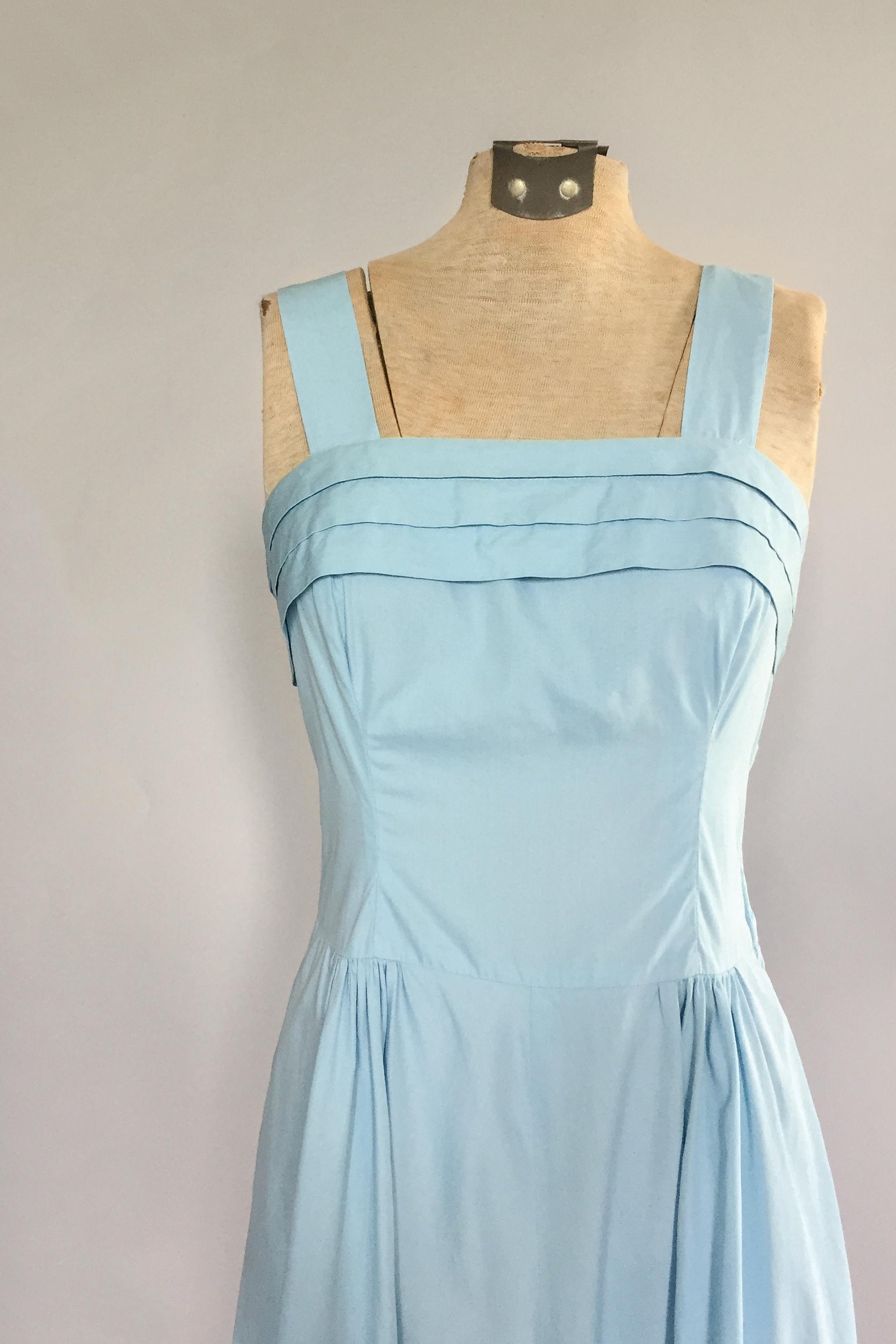 Vintage 1940s dress / 40s dress / baby blue collared pleated sleeveless ...