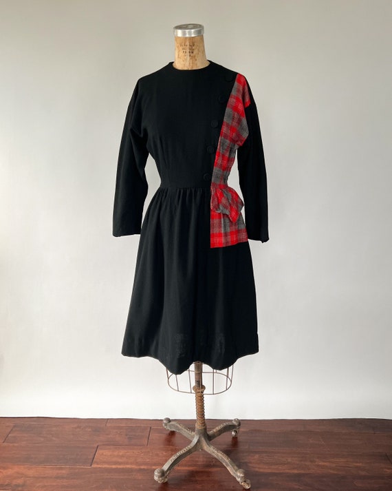 Vintage 40s Dress, 1940s Black Wool Red Plaid Chr… - image 2