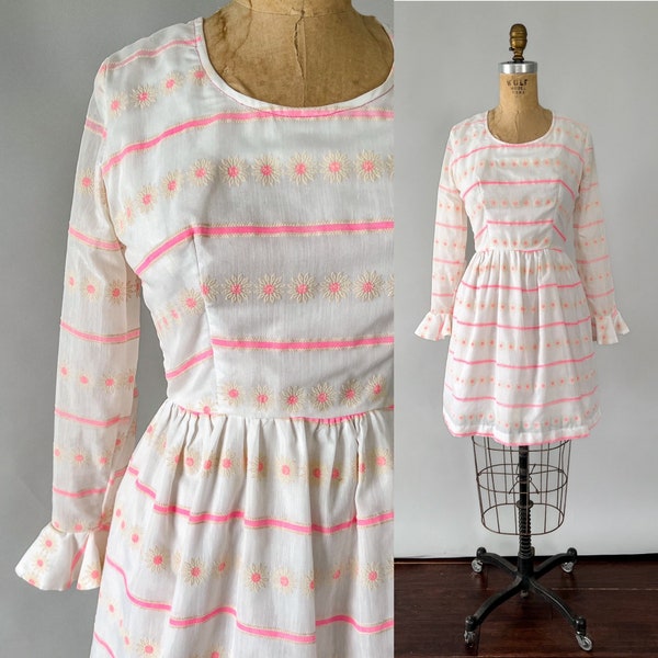 Vintage 60s dress, 1960s White Cotton Pink Striped Flocked Floral Daisy Mini, Ruffled Sleeve Scoop Neck Fit And Flare Party Dress, Small S