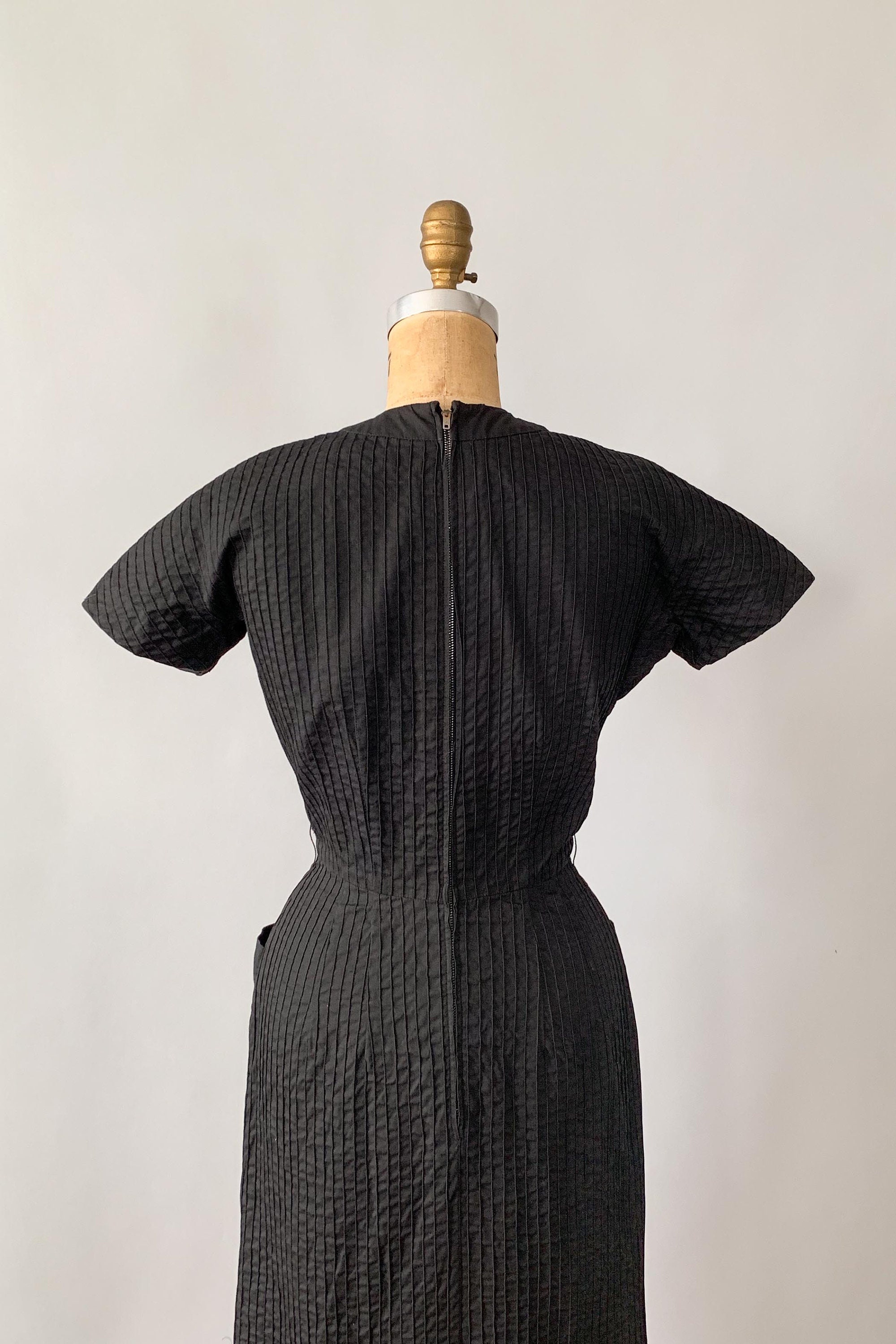 1950s Black L'Aiglon Embroidered Dress | XS/S