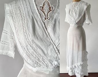 Antique Edwardian 1910s White Sheer Striped Cotton Lawn Lace Ruffled Lingerie Wedding Dress, Titanic Style, Extra Small XS XXS, 23 24 Waist