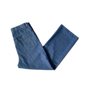 Vintage 70s jeans, 1970s pleated jeans, Sears jeans, mid blue wash, high rise jeans, straight leg jeans, cropped, topstitching, W31, short