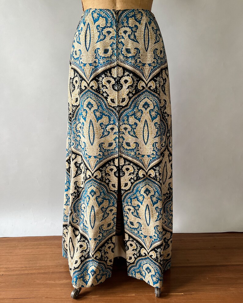 Vintage 60s skirt, 1960s blue paisley maxi skirt, zip front skirt, full length skirt, 1970s maxi skirt, Medium, W27, W28 image 2