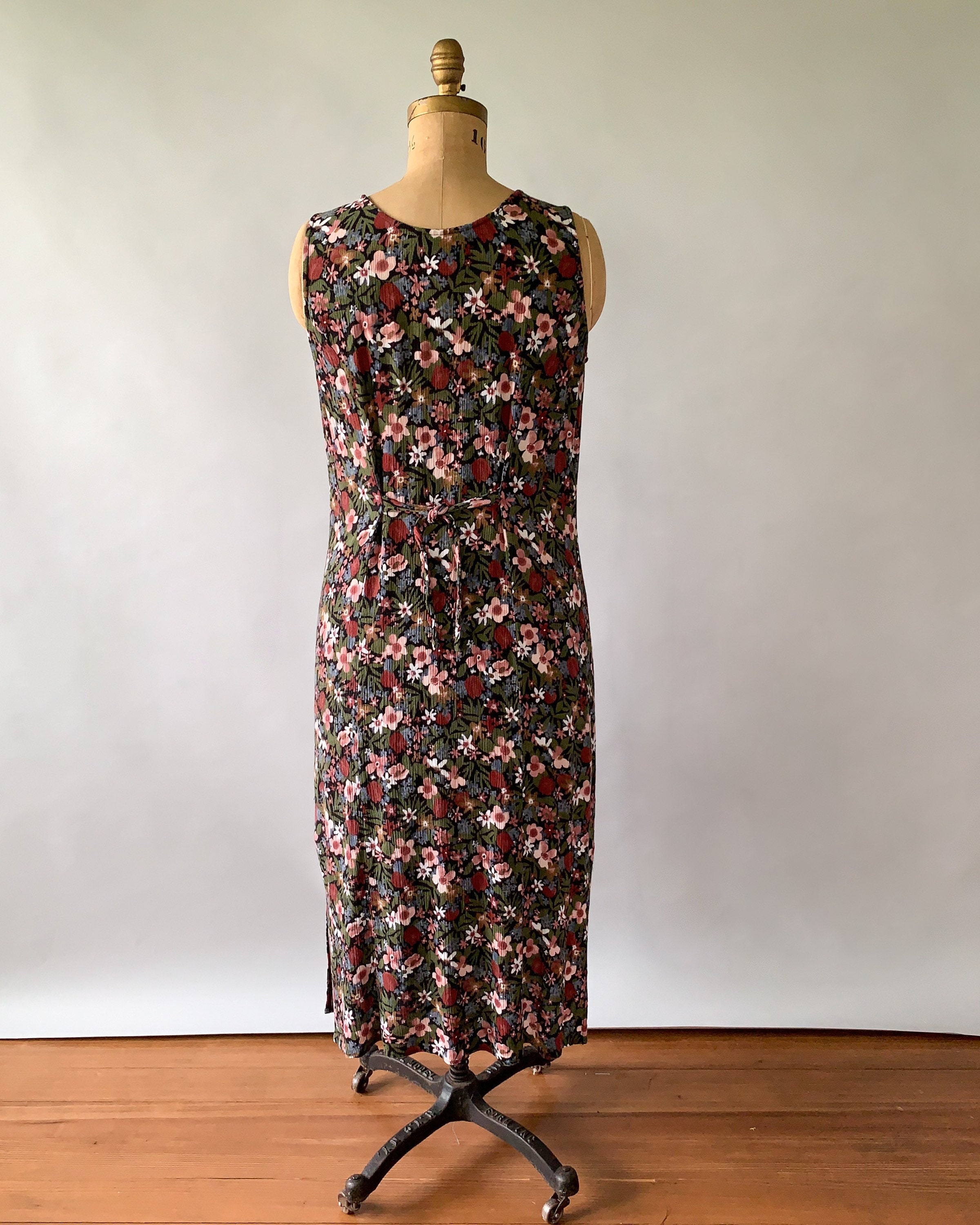 Vintage 1990s dark floral crinkle rayon maxi dress / medium M large L