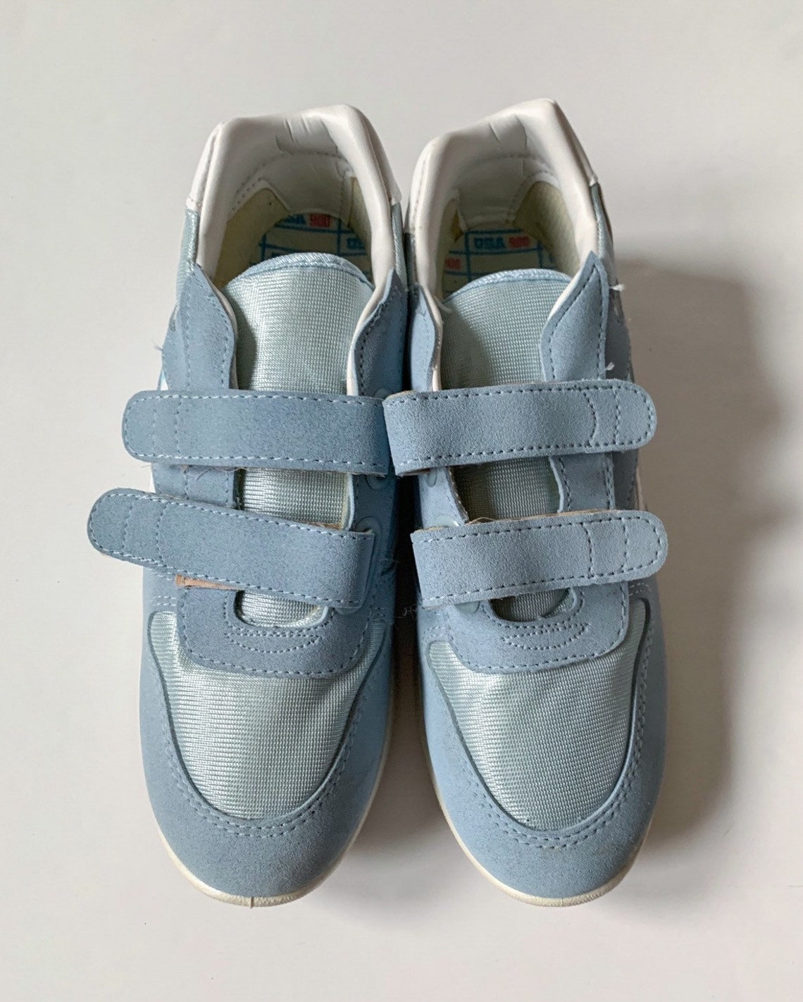 Vintage 1980s pastel blue Velcro tennis shoes / 80s blue | Etsy