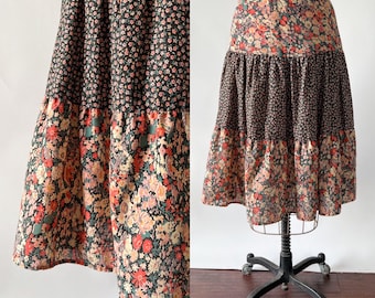 Vintage 70s Skirt, 1970s 1980s Black Coral Pink Floral Calico Cotton Tiered Midi, Gunne Sax Style Prairie Skirt, Medium M, Waist 29