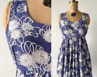 Vintage 90s Dress, 1990s Rampage Blue White Floral Rayon Babydoll Dress, Sleeveless Empire Waist Pleated Mini Tank Dress, Medium M