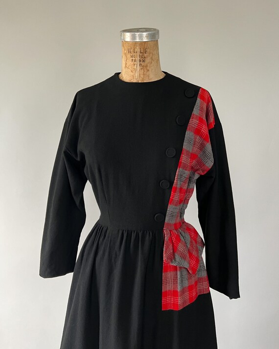 Vintage 40s Dress, 1940s Black Wool Red Plaid Chr… - image 3