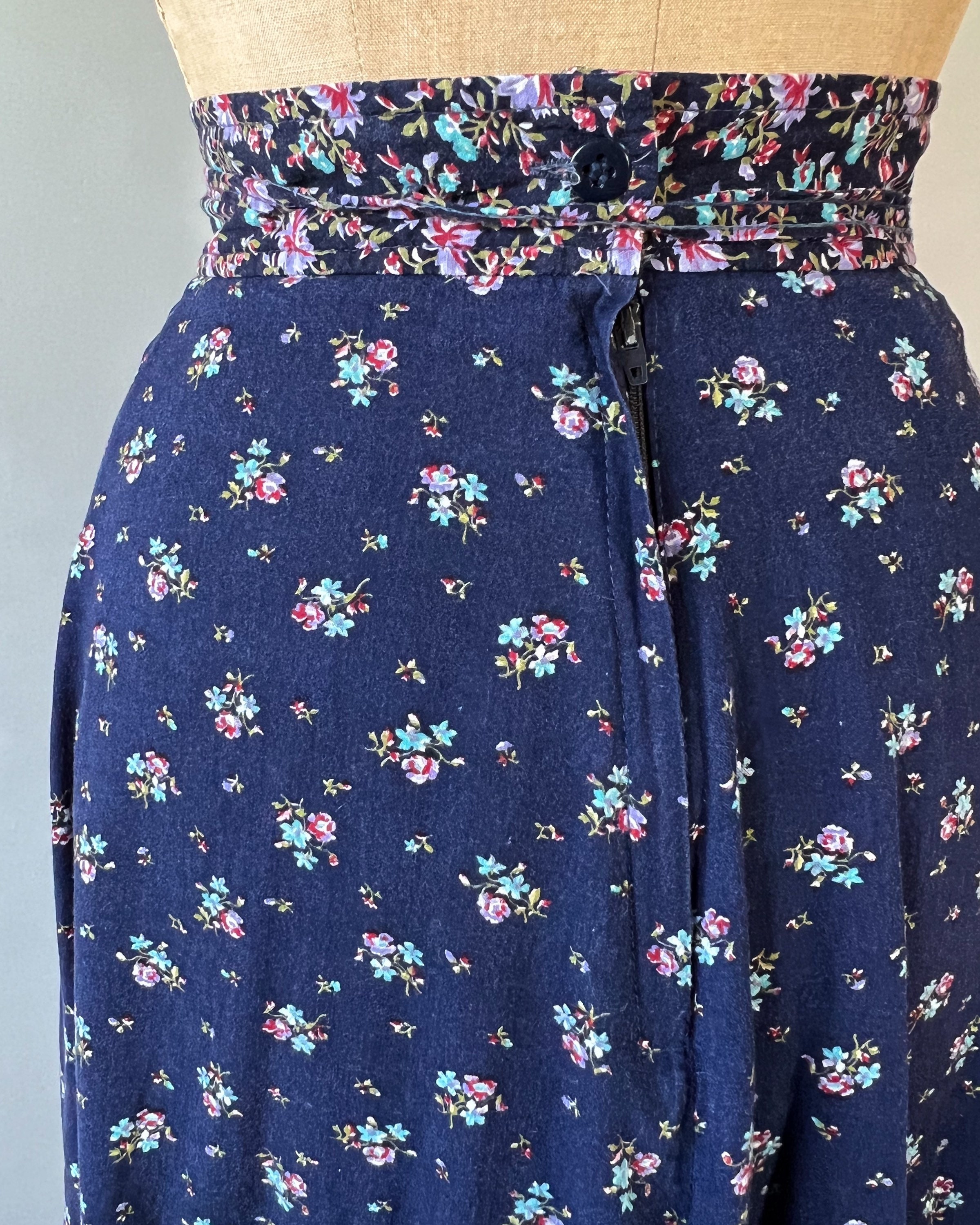 Vintage 1980s navy blue calico floral ruffled gunne sax style prairie ...