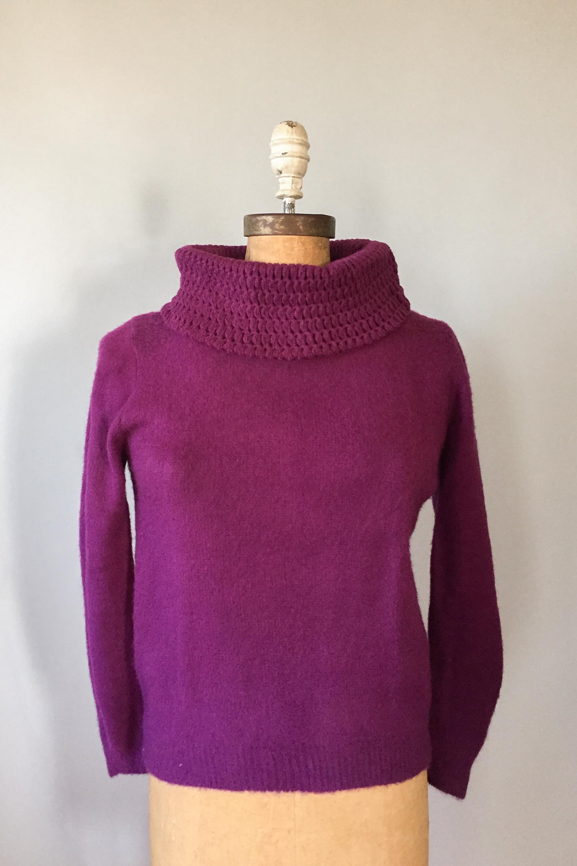 Vintage 70's purple sweater top L main image 1