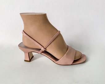 Vintage 1990s Y2K Liz Claiborne pink leather strappy heeled sandals, Size 6 6.5
