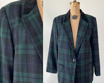 Vintage 90s Jacket, 1990s Sag Harbor Navy Green Plaid Wool Oversized Suit Jacket, Black Velvet Lapel Holiday Christmas Blazer, Medium Large