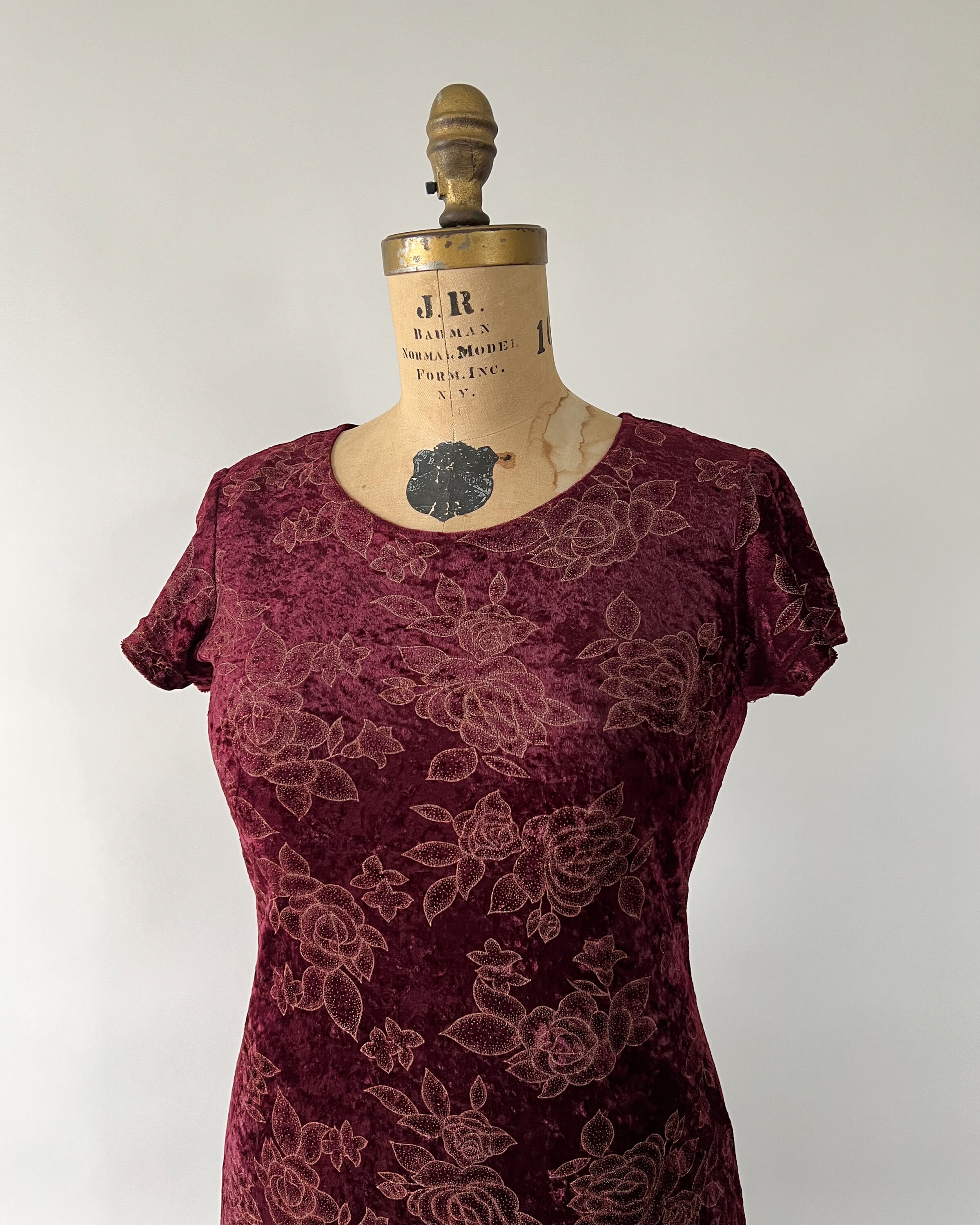 RESERVED for Stephane Vintage 1990s Burgundy Floral Crushed Velvet Maxi  Dress, Short Sleeved Stretchy Sheath, Grunge Holiday Outfit, Medium