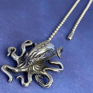 Stainless Steel 3 Dimensional Textured Detailed Octopus Fan Light Pull Chain