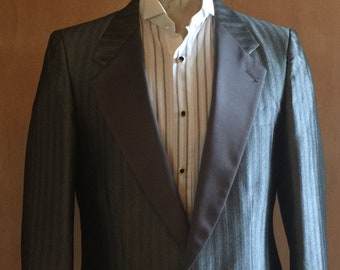 Men's Gray Evening Jacket Formal Attire Size 37R Never Worn circa 1980s Raffinati Formal - Robert Wagner REDUCED