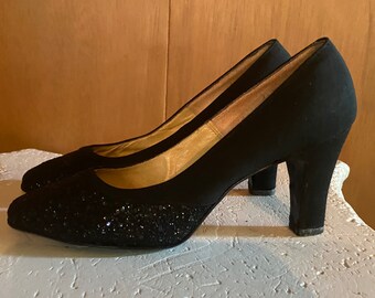 Satin & Sparkly Black Fabric Shoe - Pump ARONESTI circa 1950s Size 6 REDUCED