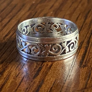 Sterling Band Engraved with Hearts and Swirls Silver Wedding/Friendship Vintage circa 1970s Ring Size 81/2