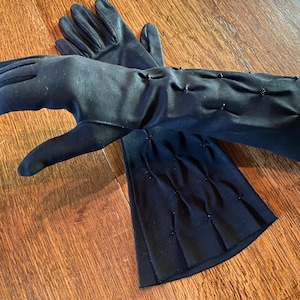 Beaded Elbow Length Gloves - Look of Suede - circa 1940s Vintage Elvete Size 6 1/2