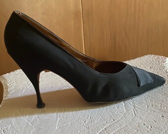 Vintage Satin Stiletto Pumps: 1950s Van Arden for RANSOHOFFS, Size 6 1/2B