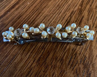 Vintage Silver Tone Barrette With Faux Pearls and  display picture 2