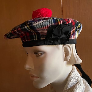 Vintage Tam O’ Shanter Tartan Plaid Pure New Wool Made In Scotland Never Worn New Condition circa 1950s REDUCED
