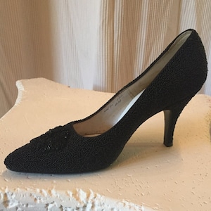 REDUCED SALE Beaded Pump Shoe Haute Couture circa 1960’s Leather Beaded Size 5 1/2