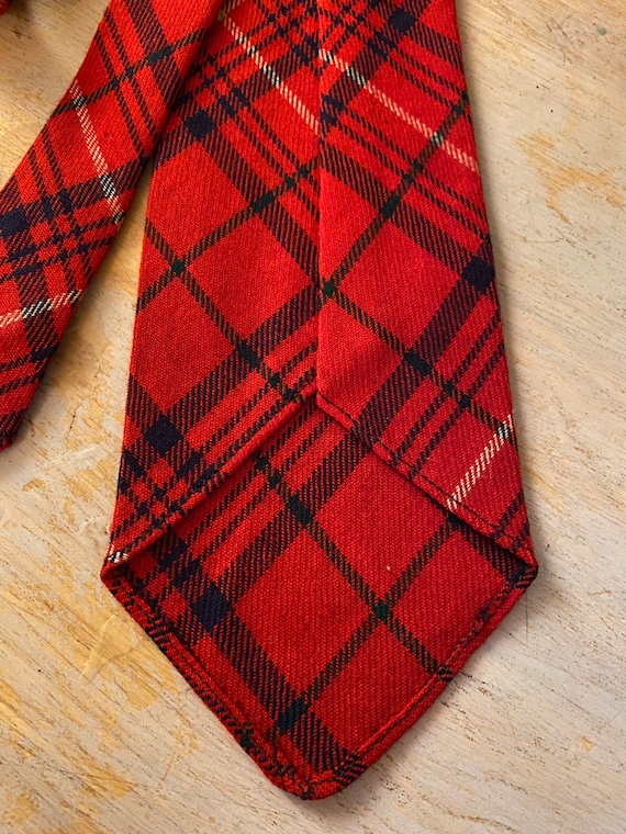 Scottish Tartan Necktie 100% New Wool Lochcarren … - image 2