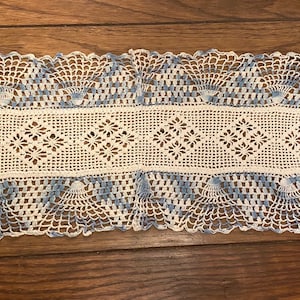 Hand Crocheted Table Runner Doily circa 1950s