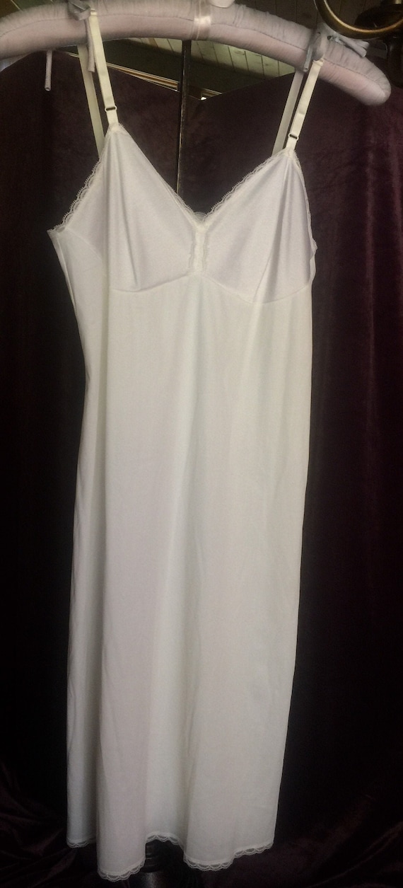 VANITY FAIR White Full Length Slip or Slip Dress S