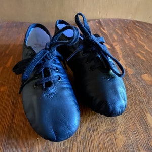 Child&#39;s Leather Dance Shoes Never Worn New Condition Capezio Size 3 Medium Excellent Condition