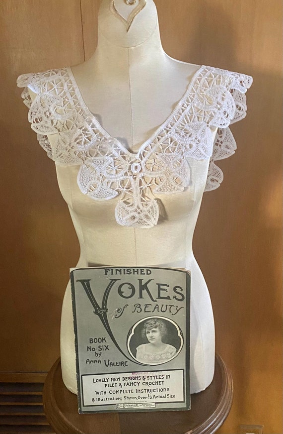 Antique Battenberg Lace Collar Bobbin Lace Authentic and Genuine