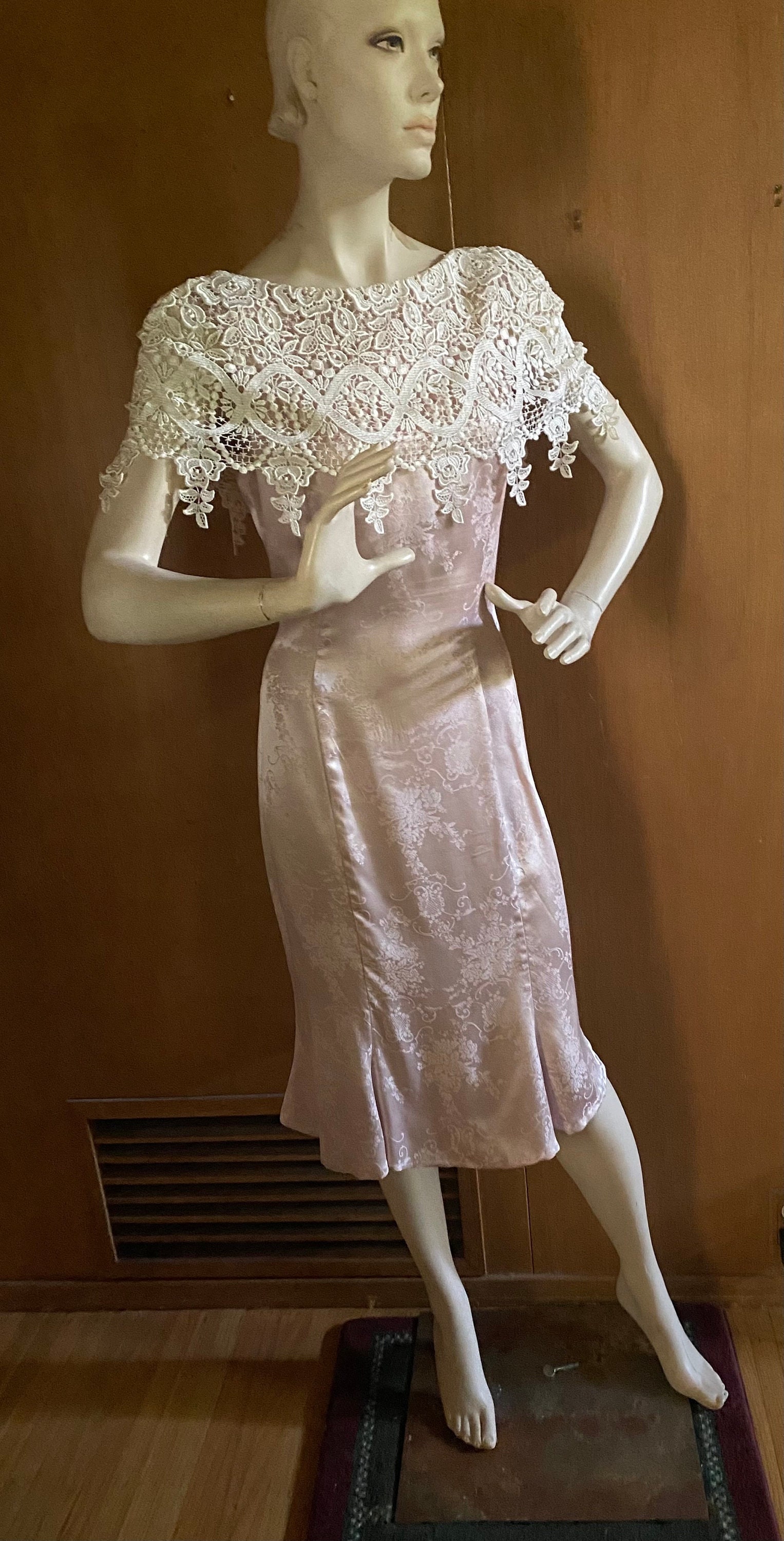 Vintage Jessica Mcclintock Silk Brocade Dress: Blush Lace Collar