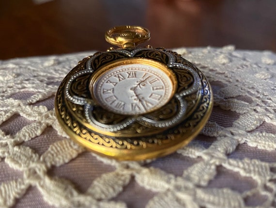 Faux Pocket Watch Pin Bronze and Gold Metal  Can … - image 4